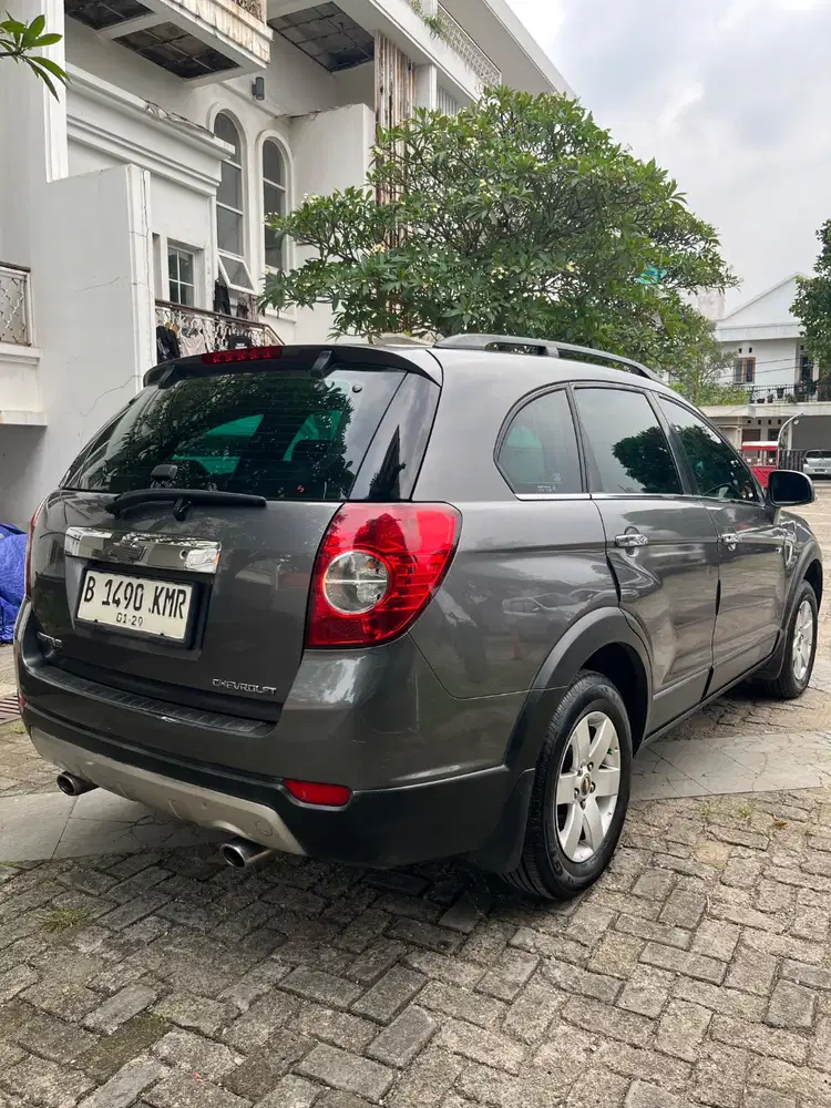Chevrolet Captiva 2.4 LT Bensin M/T 2007/01 Pjk on Siap Pakai