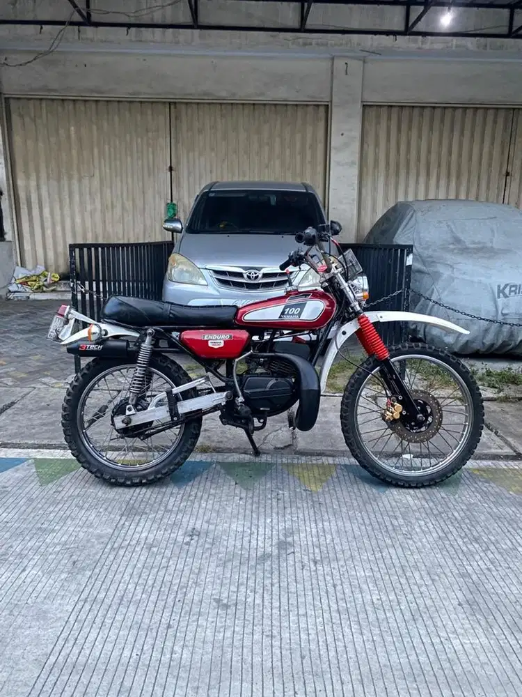 Yamaha DT100 Enduro