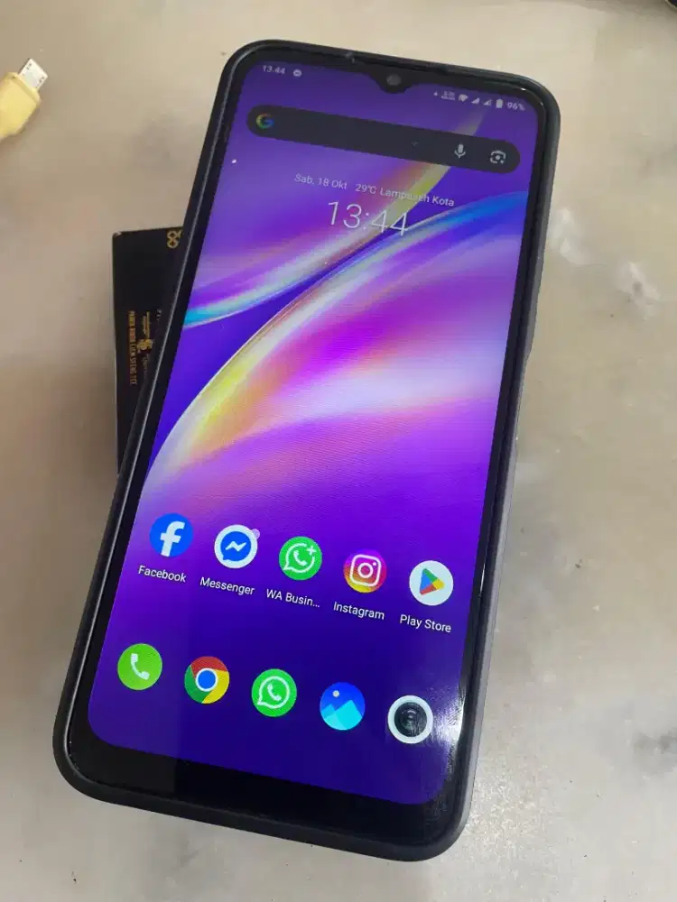 jual vivo y20 4/64 . hp cas dan kotak(FULLSET) harga net