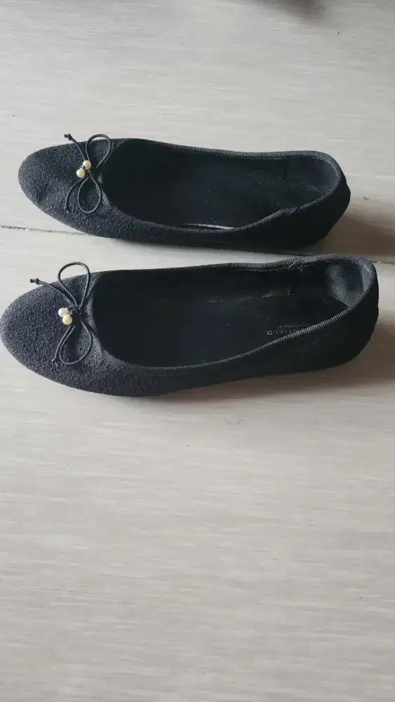Sepatu anak merck URBAN & CO