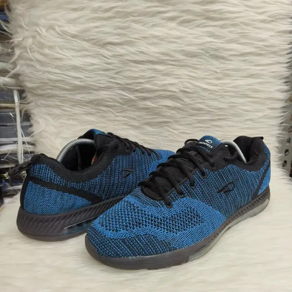 Sepatu Sport Sneakers Prospecs Move Air 214 / Sepatu Sneakers Pria