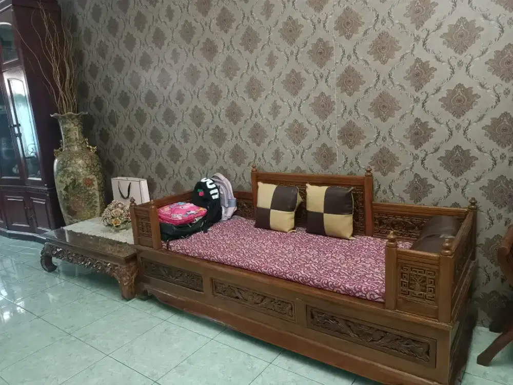 Dijual kursi jepara + meja jepara + guci besar antik