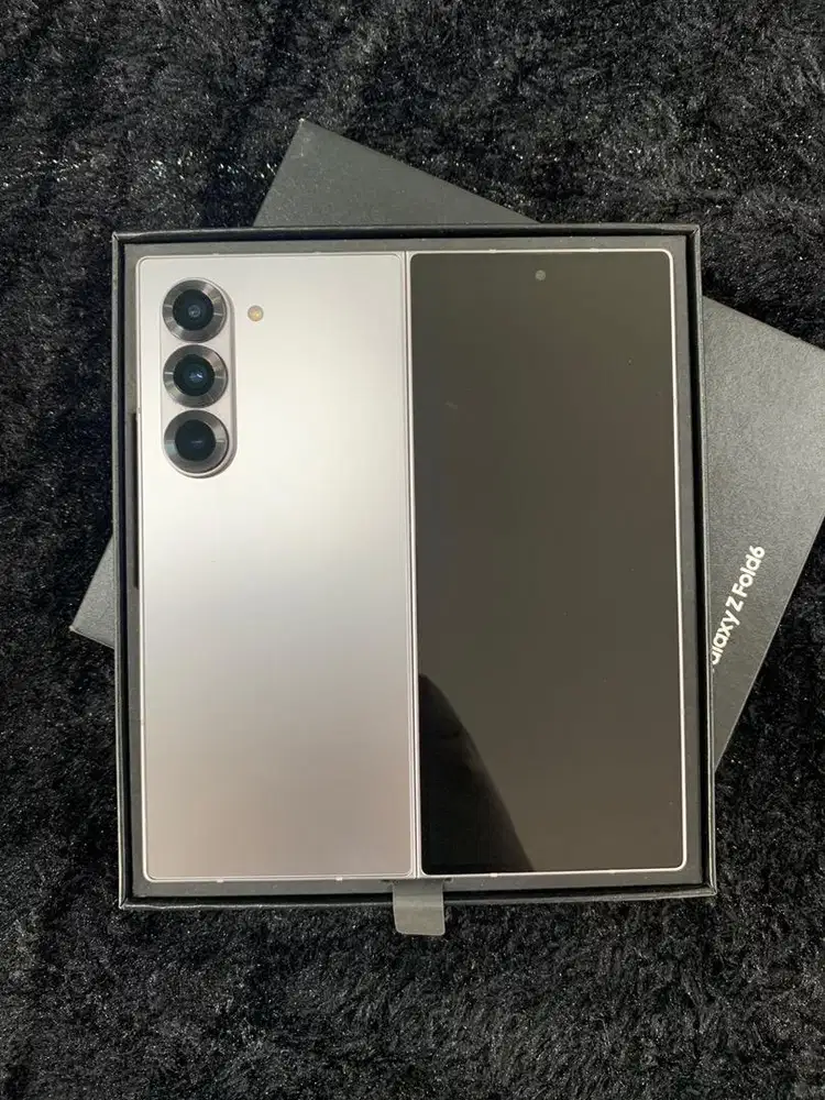 Samsung Z Fold 6 12/1TB - Second SEIN