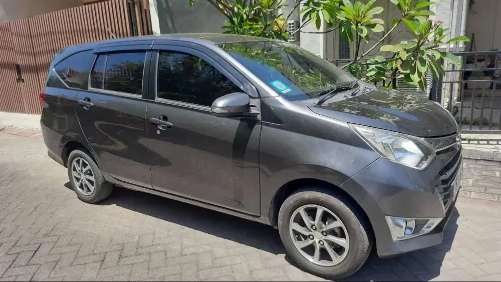 Daihatsu Sigra R 1.2 MT 2017