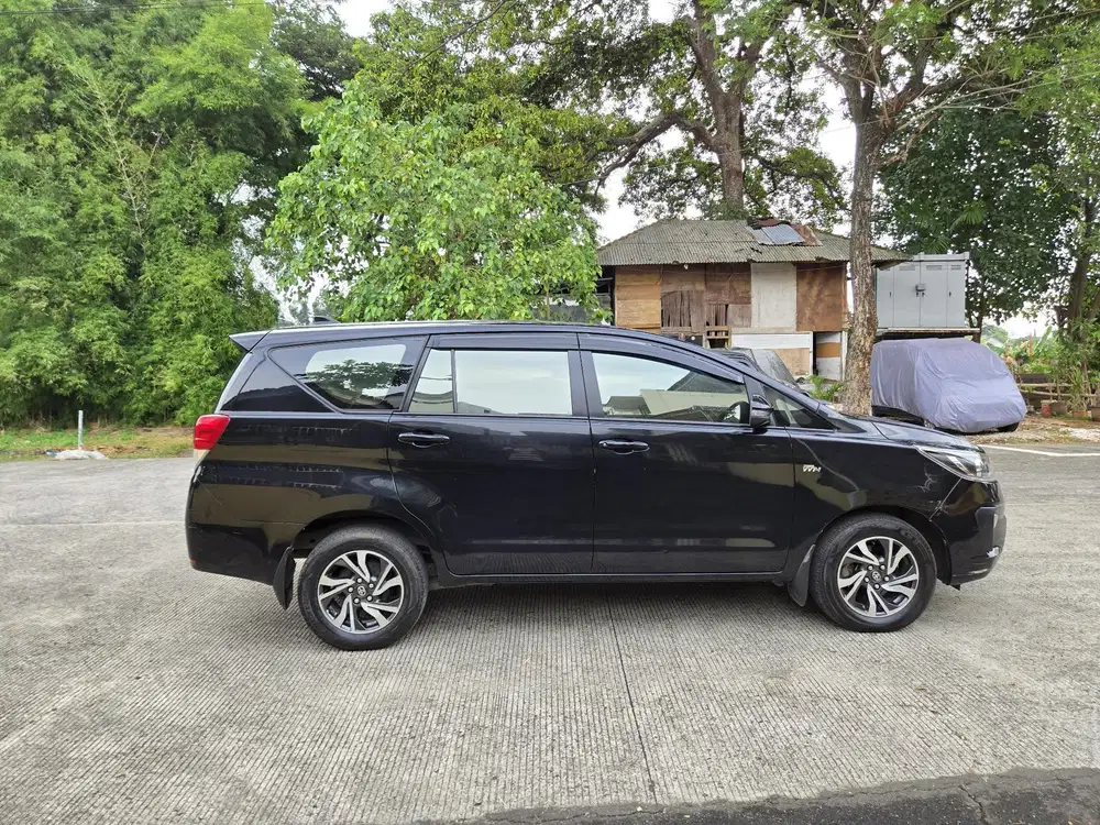 Toyota Kijang Innova 2021 Bensin