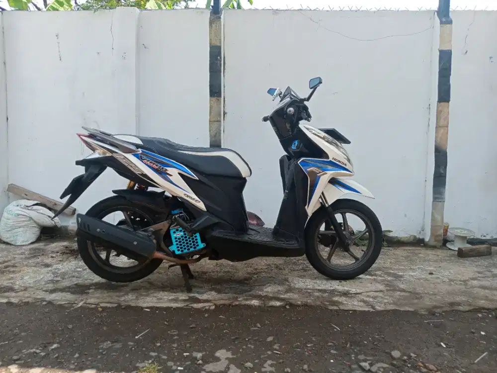 Vario KZR 2013 Putih