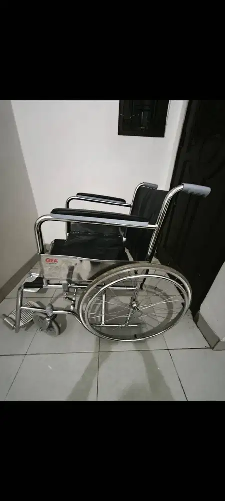 Kursi Roda Lipat GEA FS - 871