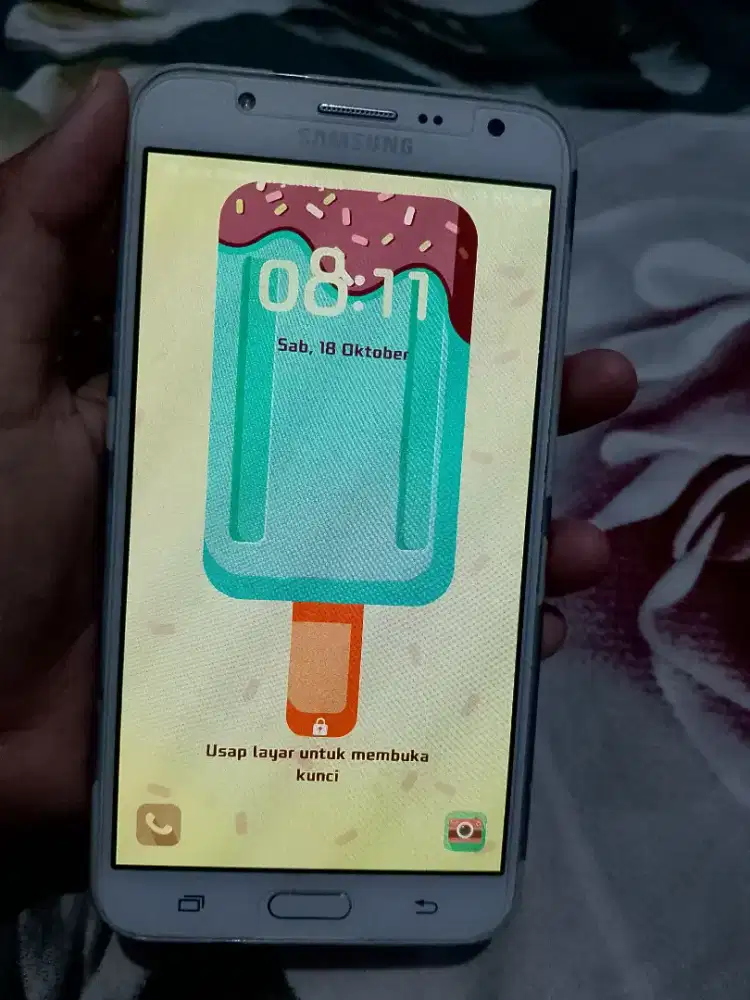 DIJUAL HP SAMSUNG J7