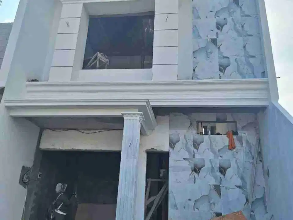 DiJual Rumah SIAP HUNI BARU 2LT FREE BIAYA hny 5menit UNDIP Tembalang Semarang