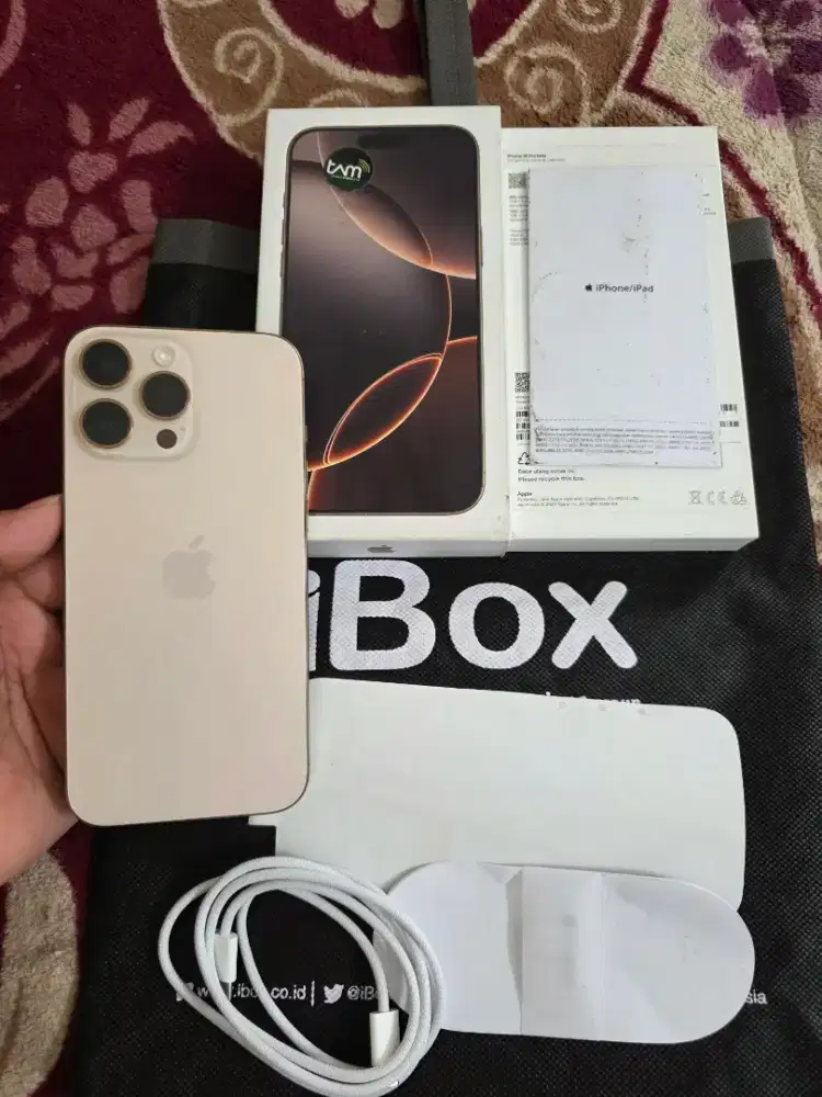 iphone 16 pro max 256gb resmi iBox,garansi aktif 08-15-2026 ful ori