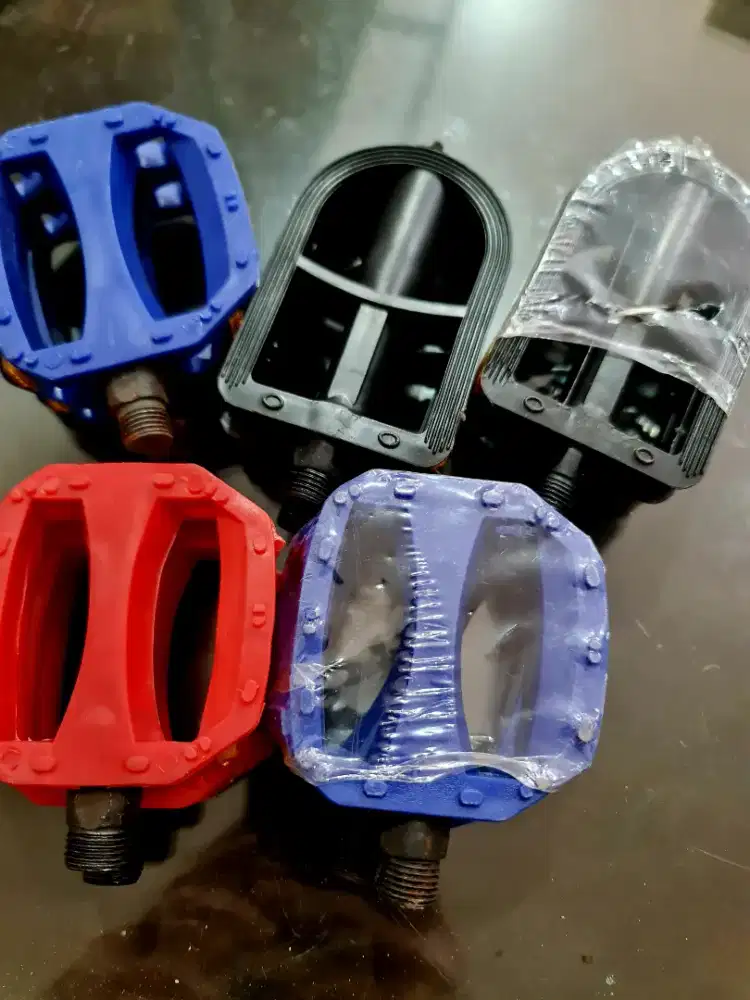 Pedal Sepeda As Kecil Utk Sepeda Ukuran 12, 16, 18 Inch N Sepeda Lipat