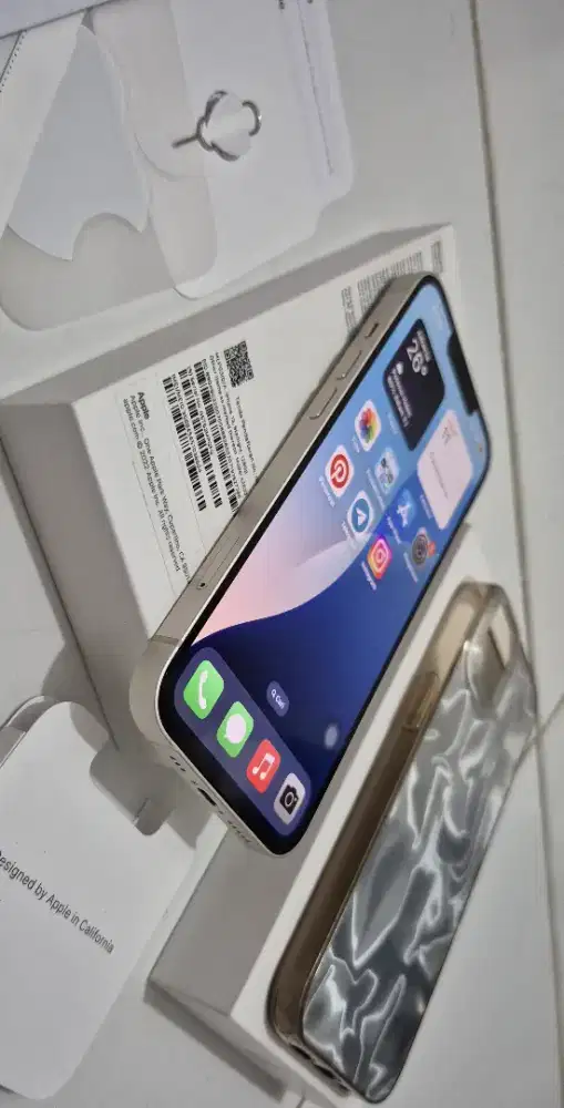 iPhone 13 128 Ex Redmi iBox.No minus Garansi panjang