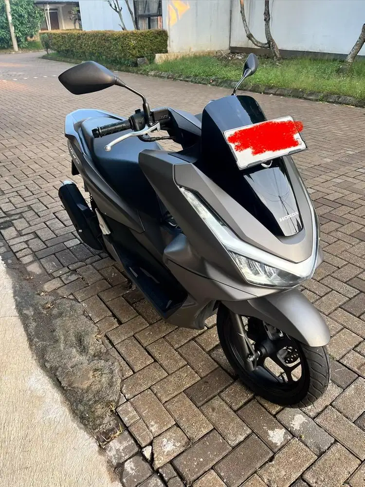 PCX Matte Gray 2025 CBS