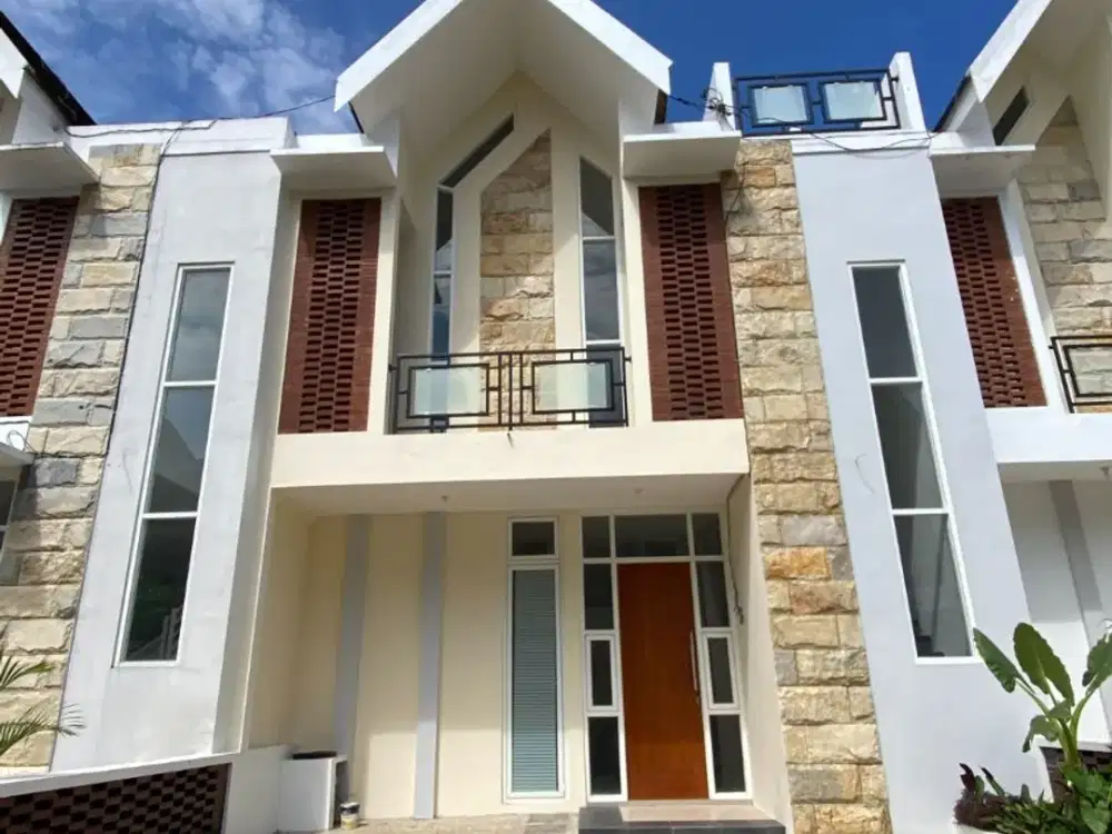 VILLA 3 LANTAI  FULL FURNISHED DI KOTA BATU