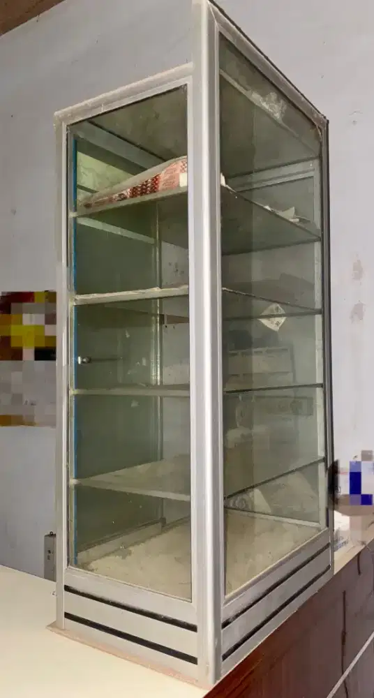 Rak Kaca Serbaguna