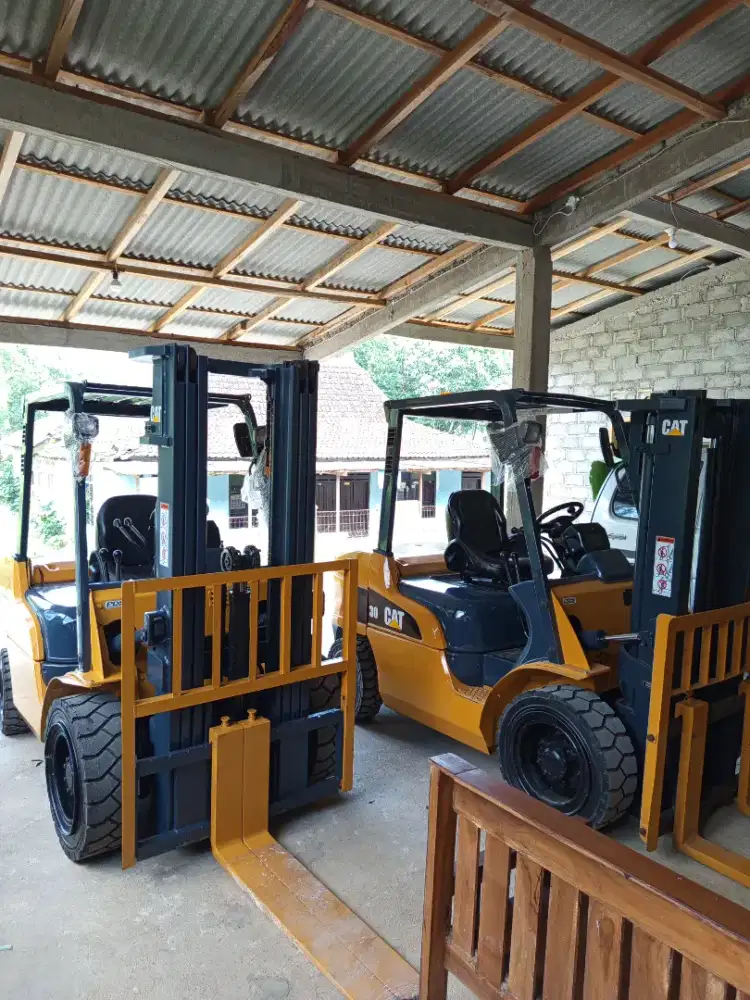 Forklift 3 Ton Caterpillar Diesel 2020