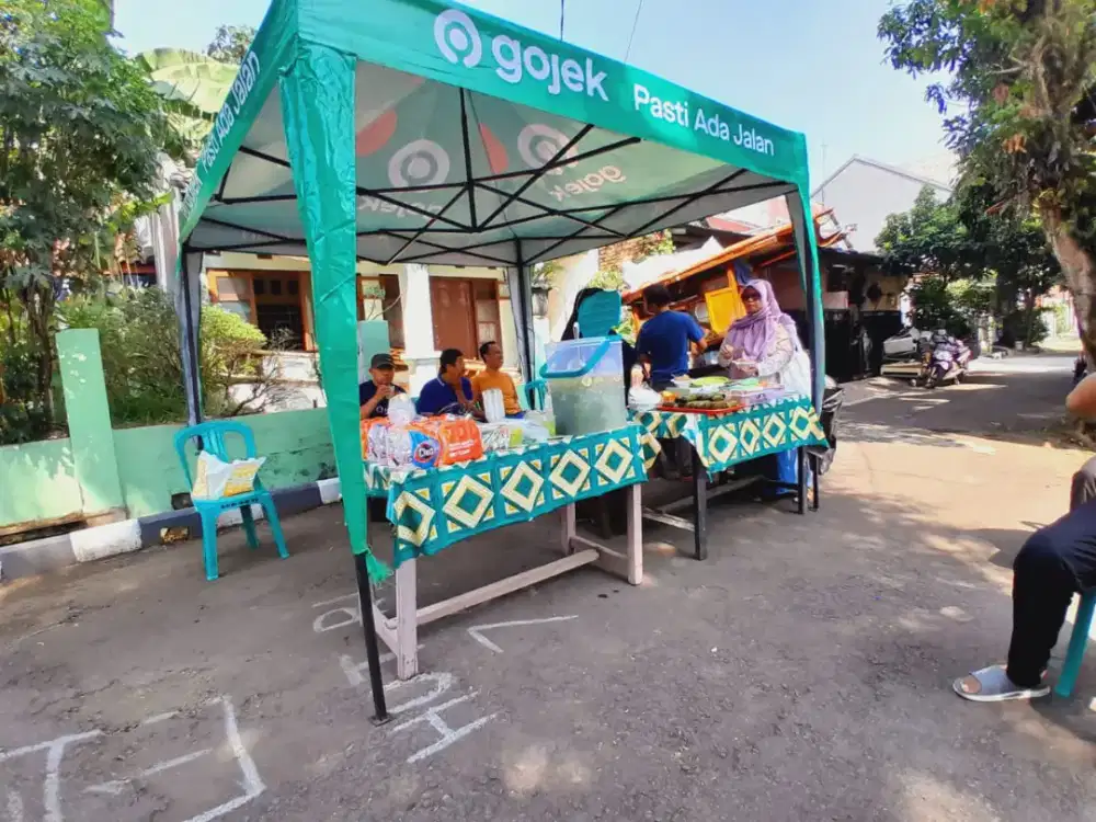 TENDA KERUCUT GOJEK