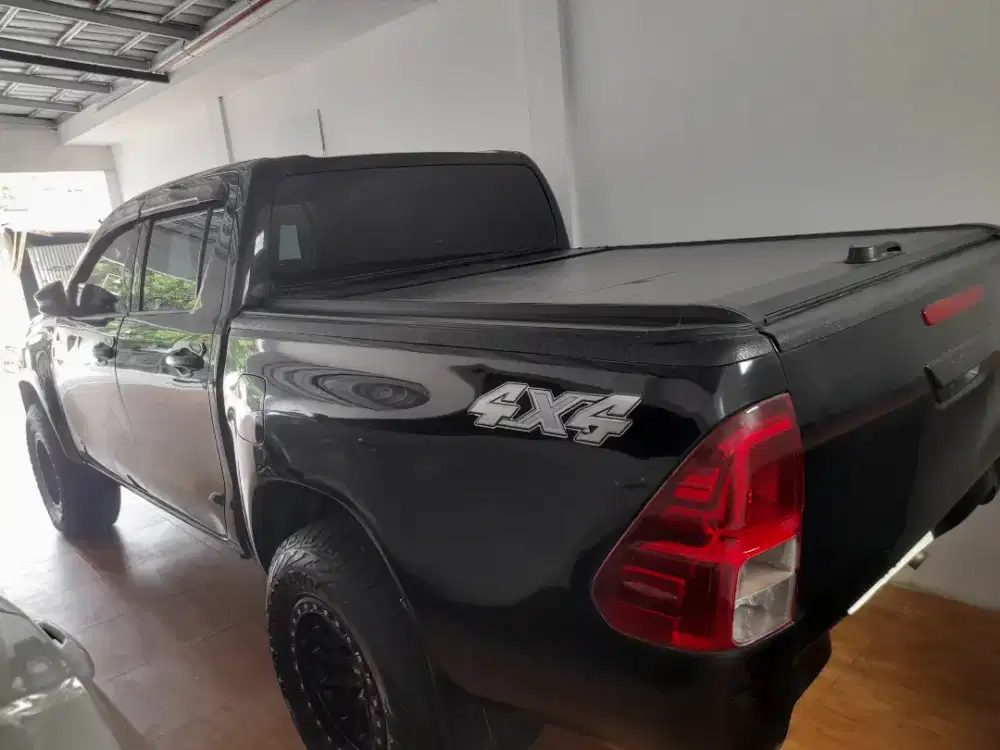 HILUXB  DC FULL OPTION