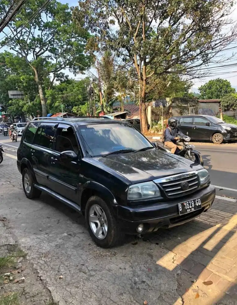 Suzuki Grand escudo 2004 Bensin