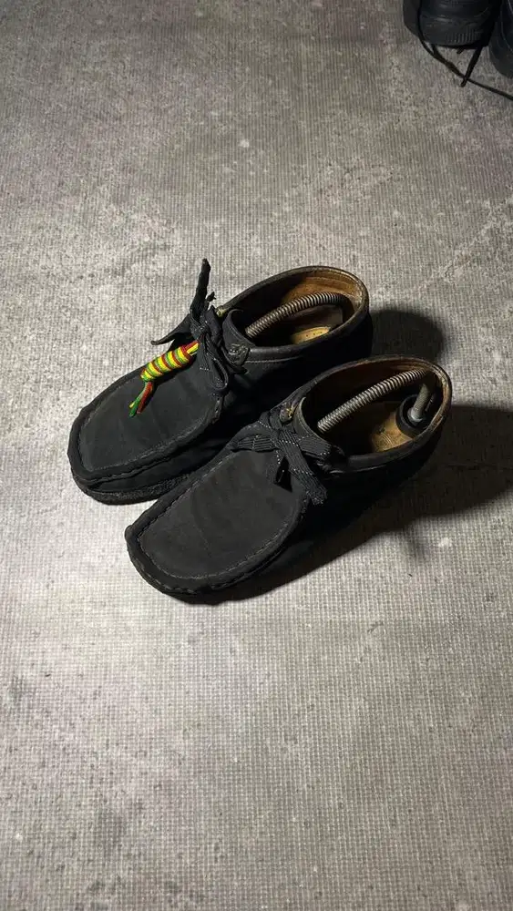 Clarks wallabee black high