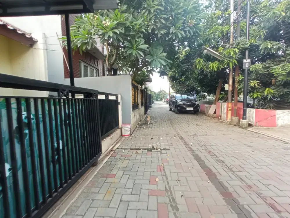 Tanah Dekat Univ Budi Luhur Cocok Hunian/Investasi - 4 menit Halte Adam Malik