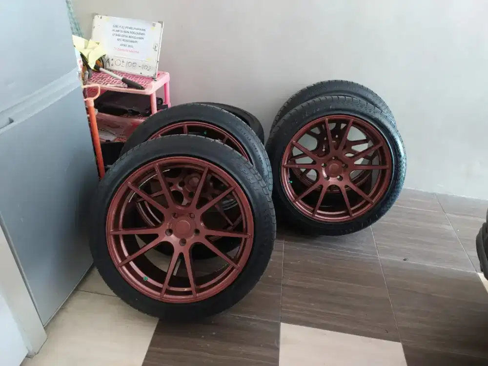 Velg R19  dan Ban kondisi 99%