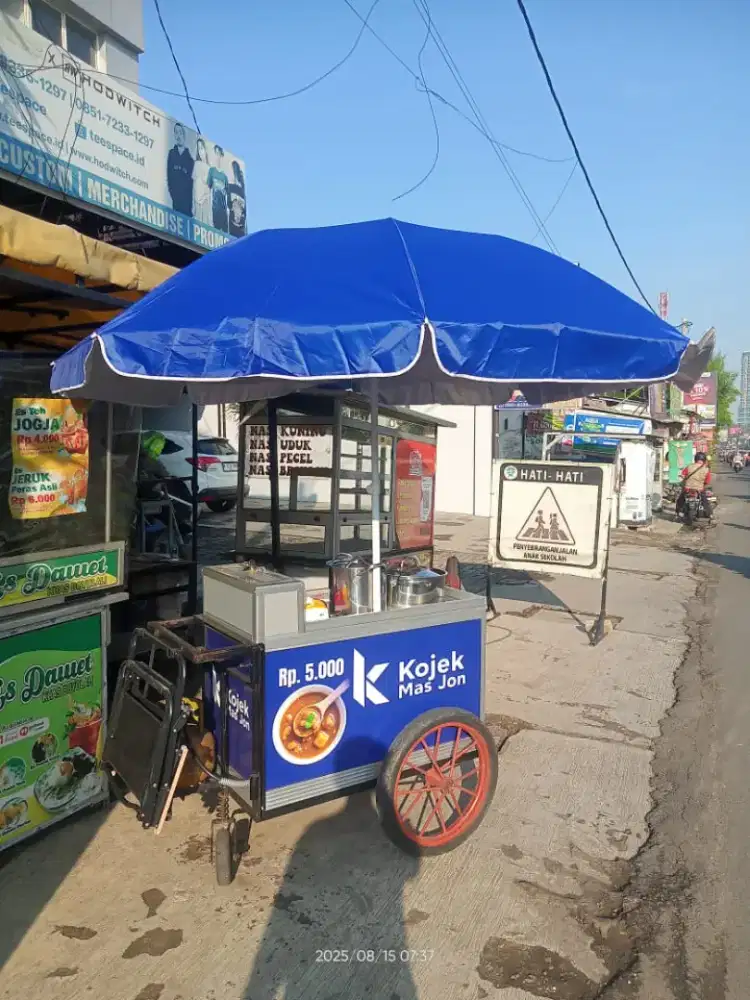 Gerobak dagang dorong