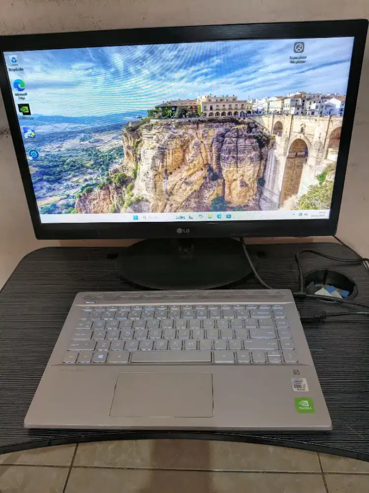 Laptop Gaming Murah (baca deskripsi)