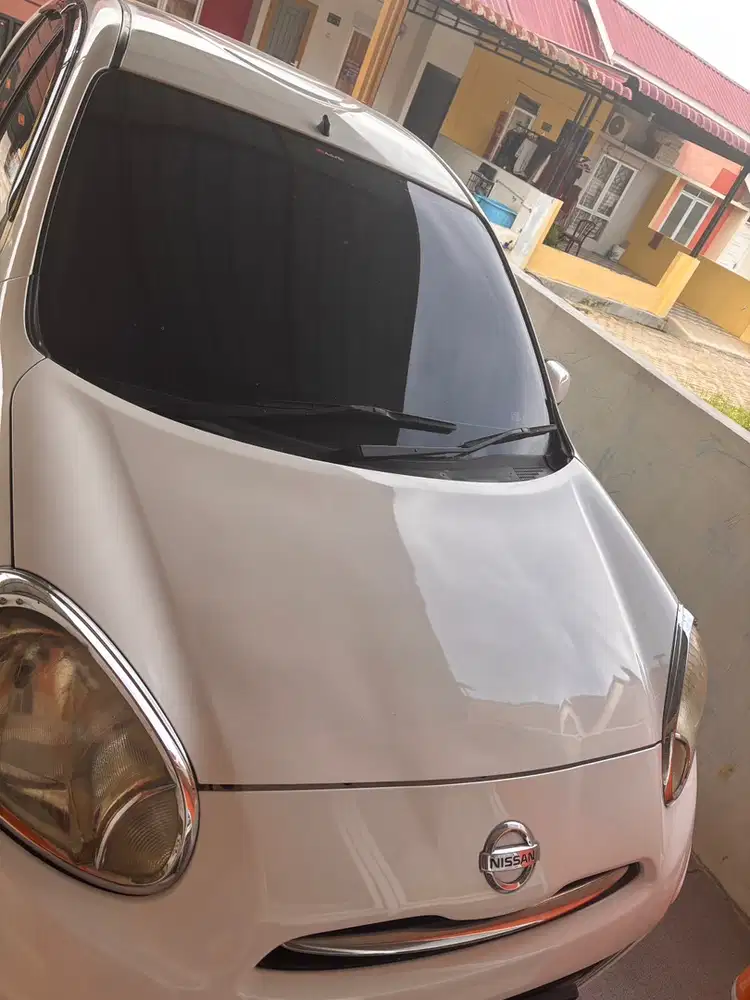 Nissan March 2011 Bensin