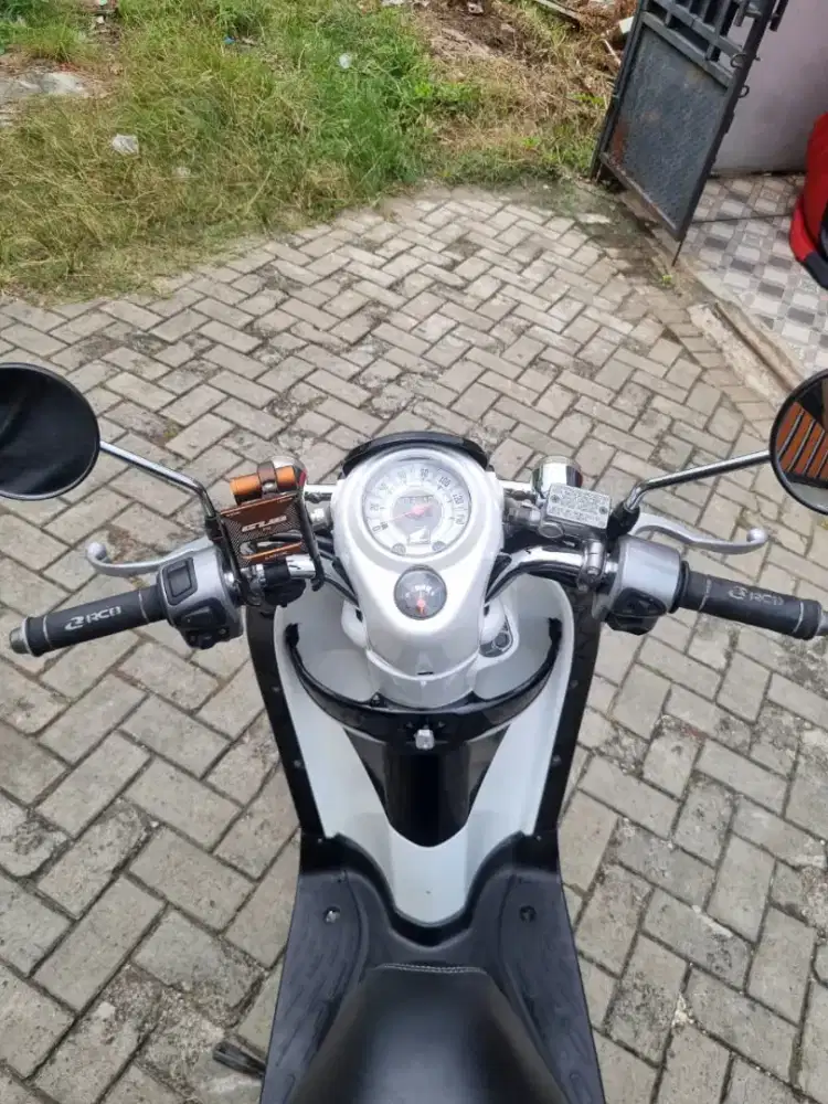 Honda scoopy tahun 2012