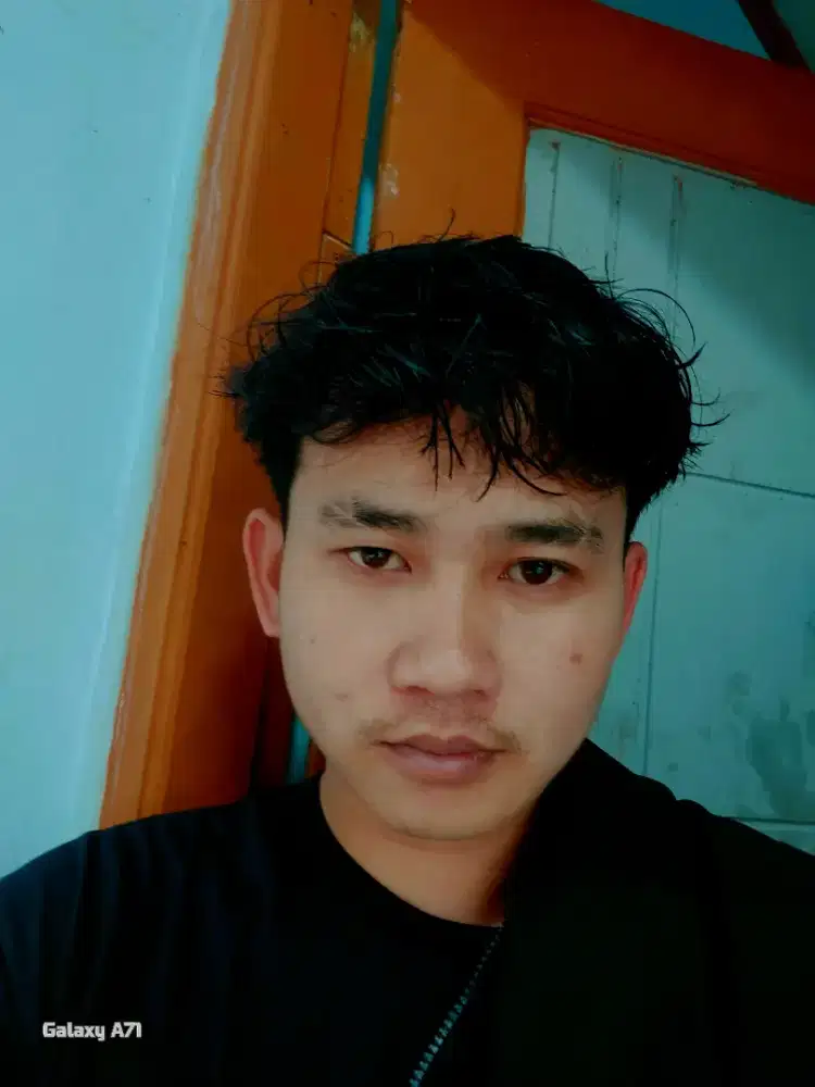 mencari lowongan pekerjaan