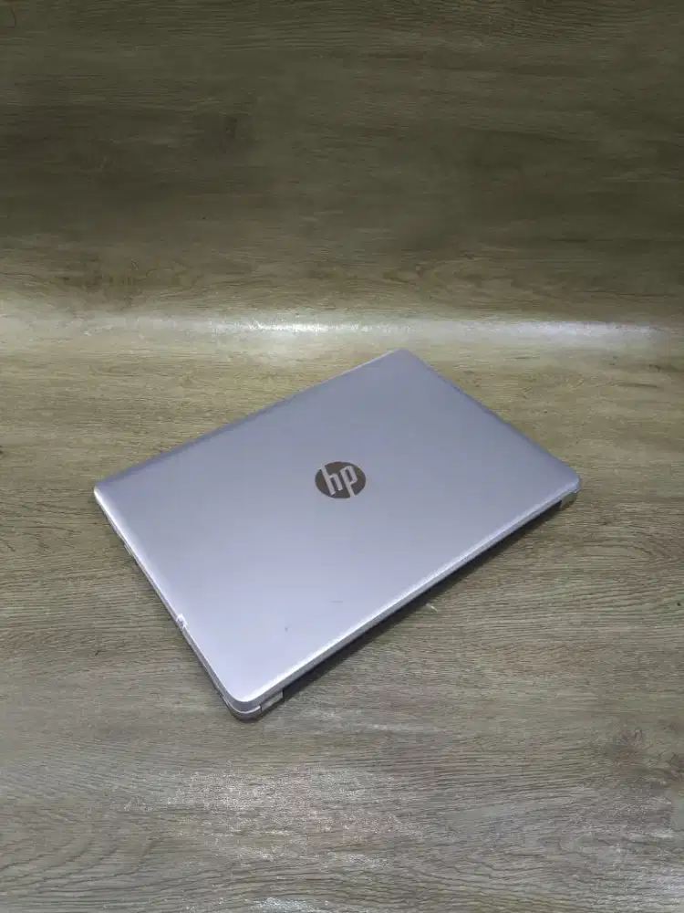 Laptop Hp Ram 8GB bonus Mouse Baru