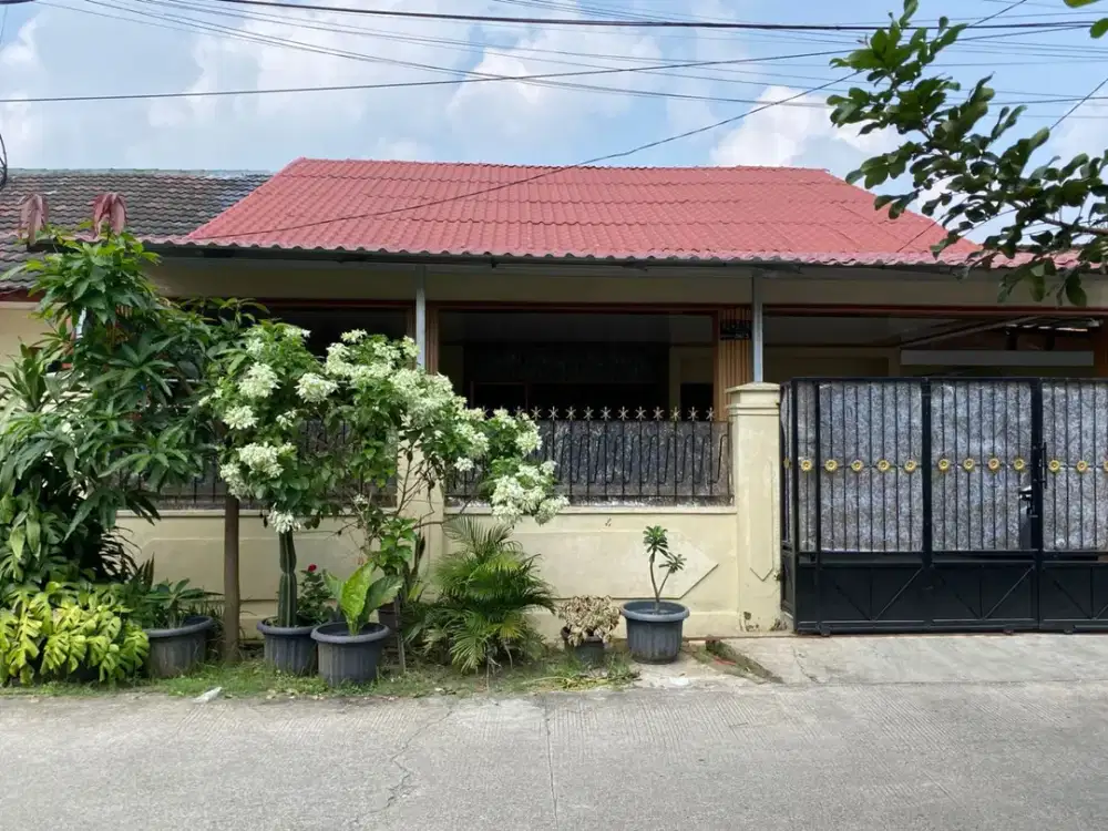 JUAL RUMAH BONUS KONTRAKAN + KIOS DI KOMPLEKS TNI AU JATIASIH BEKASI