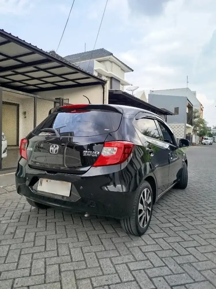 Brio Satya E CVT