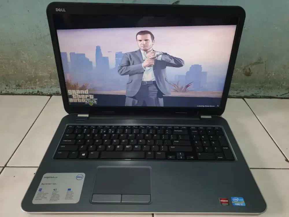 Dell Inpiron Corei7 Vga AMD Layar lebar 17inch Hdd 1TB Mulus No Minus