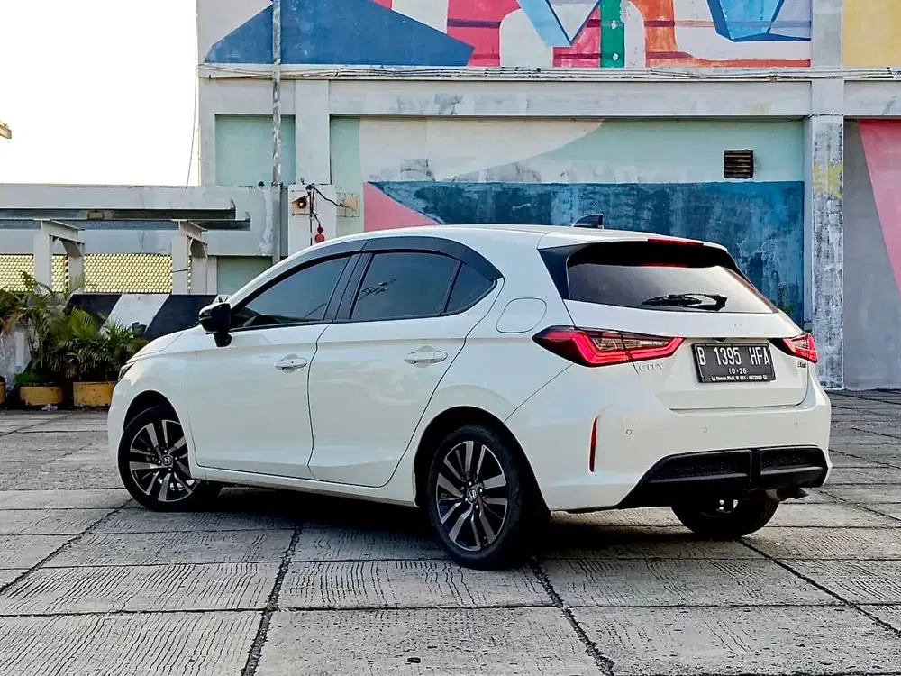 HONDA CITY RS HATCHBACK HB 1.5 AT MATIC AUTOMATIC 2021 PUTIH
