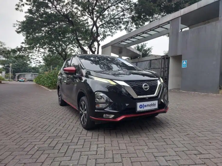 LOW DP Nissan Livina 1.5 VE Bensin-AT 2019 SRJ