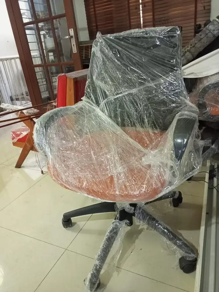 Kursi kantor hidrolik