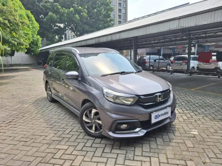 LOW DP Honda Mobilio 1.5 RS Bensin-AT 2017 2ZK