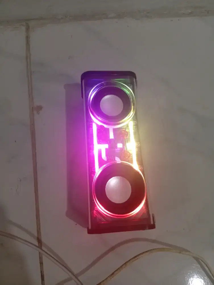 Jual ajah nih speaker Bluetooth lokasi tapos tigaraksa