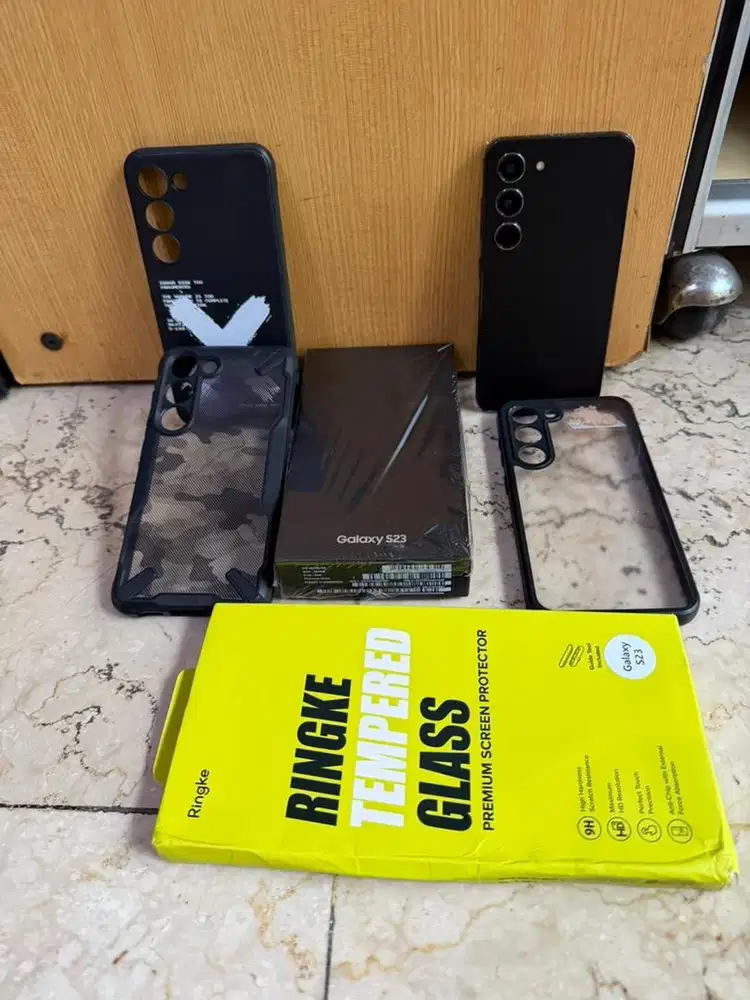 jual cepat Samsung S23 8/256 phantom black