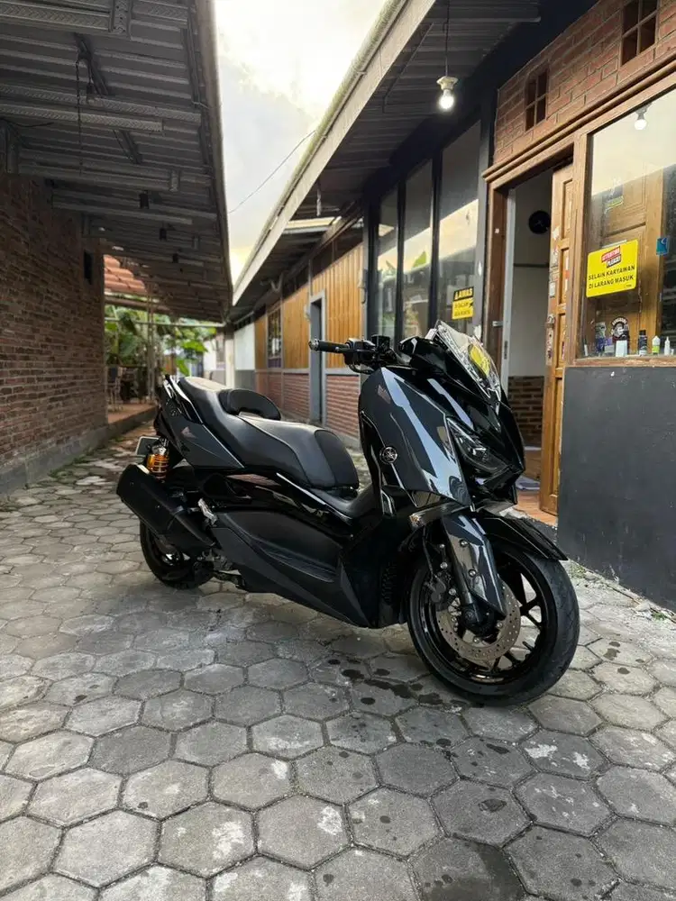Yamaha XMAX old mint condition