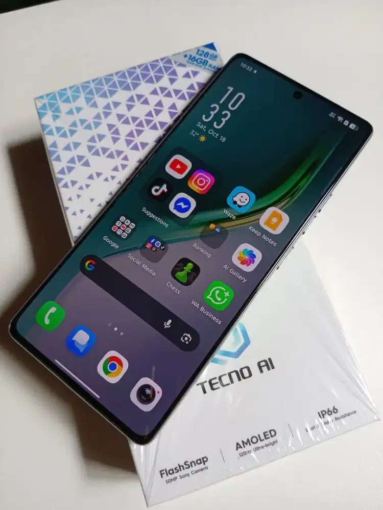 Tecno Camon 40 8/128GB mulus pemakaian 1 bulan