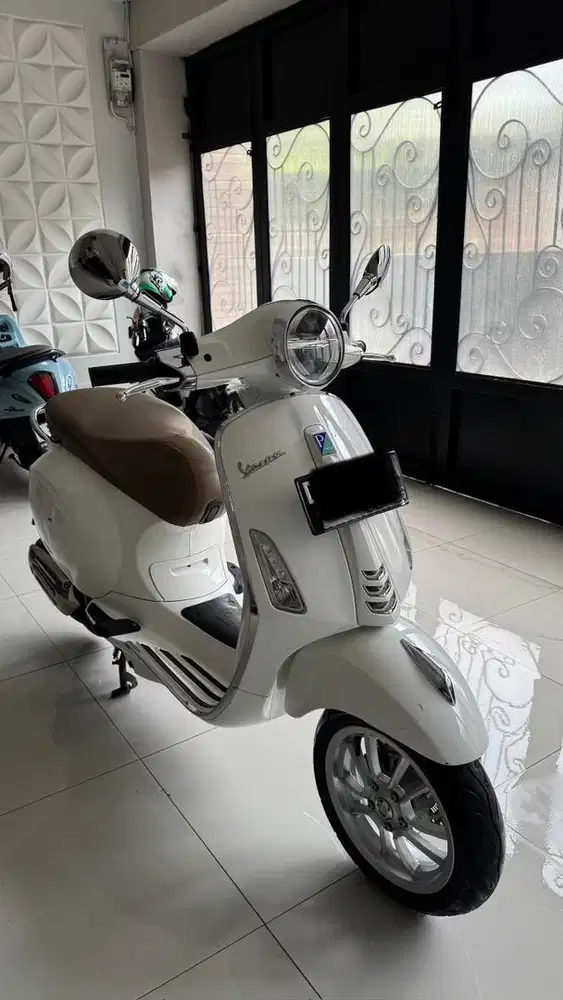 vespa primavera s 150 i-get abs 2021