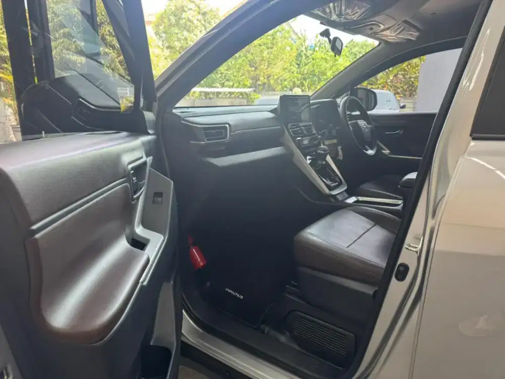 INNOVA ZENIX 2.0 HYBRID G AT 2023