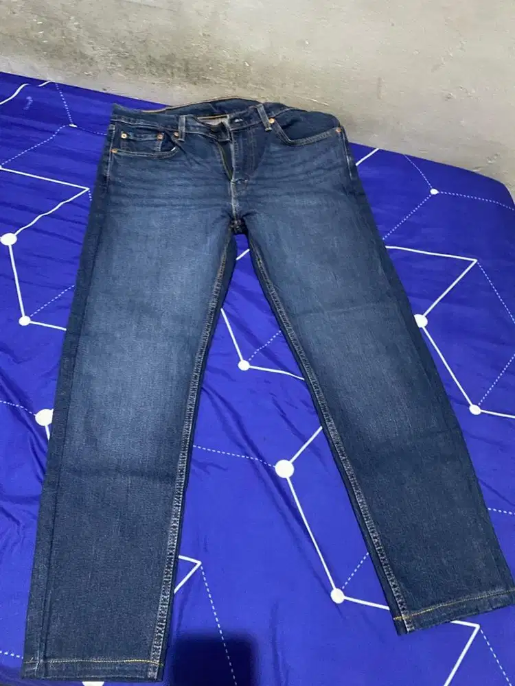 Dijual celana mrek Levis Ori size 33 - Lokasi Grogol Jakarta Barat