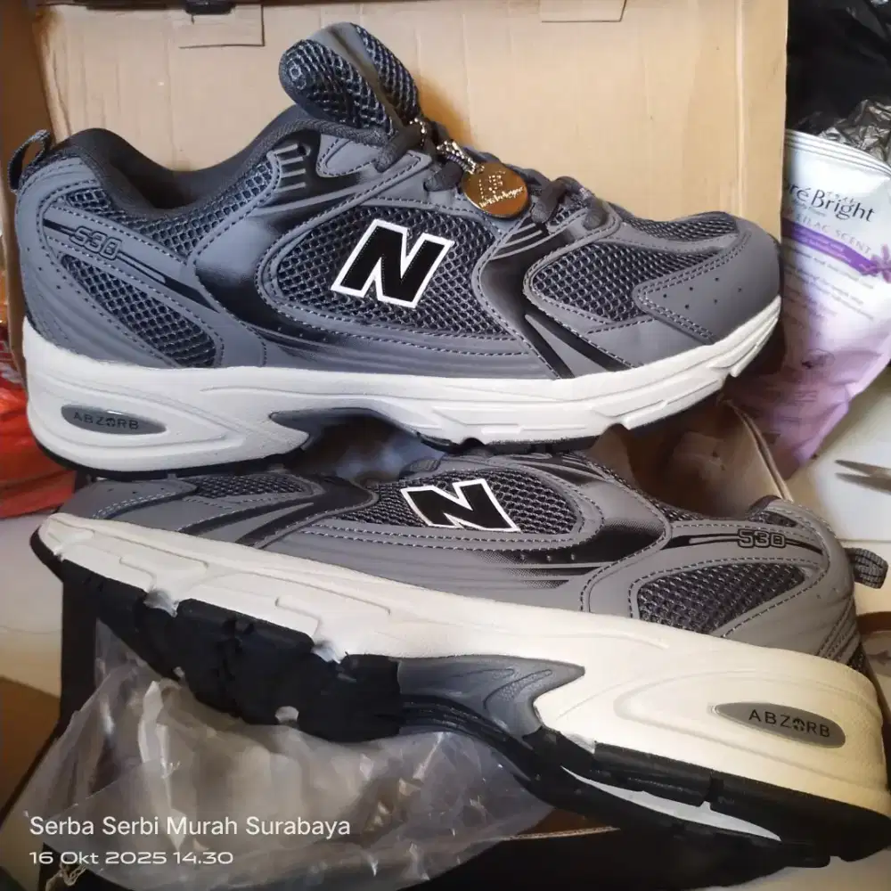 Sepatu New Balance size 44