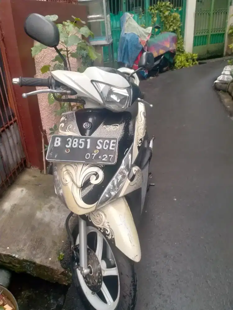 Yamaha Mio J limited edition
