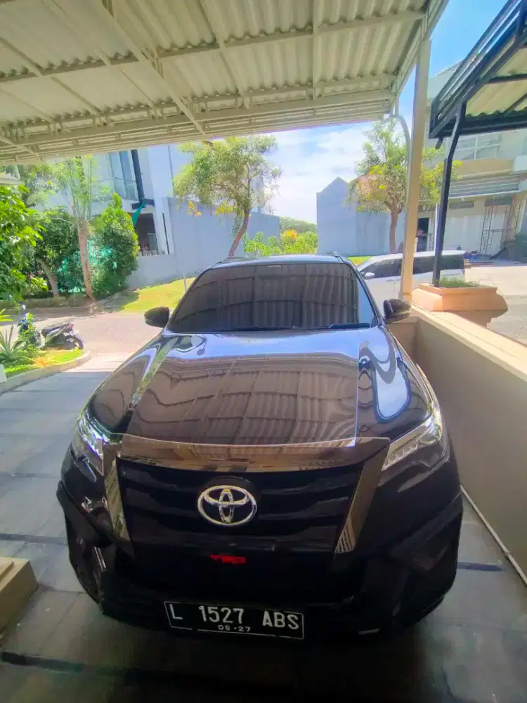 Toyota Fortuner VRZ TRD 2020, diesel, hitam