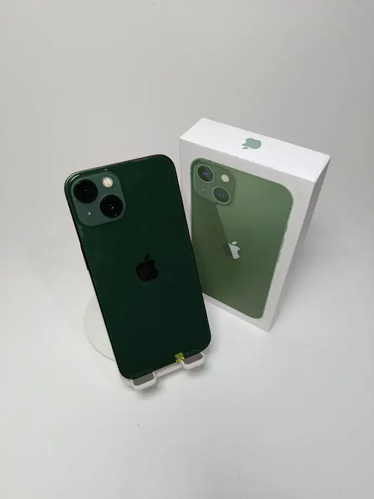 Apple iPhone 13 green lengkap